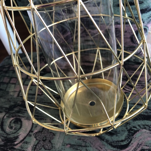 wire gold tone candle holder with handle - Picture 5 of 11